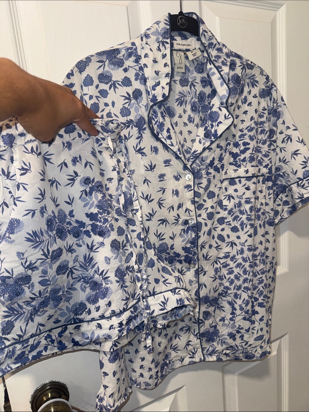 Joie womans White and Blue Floral Pajama Set Size L
